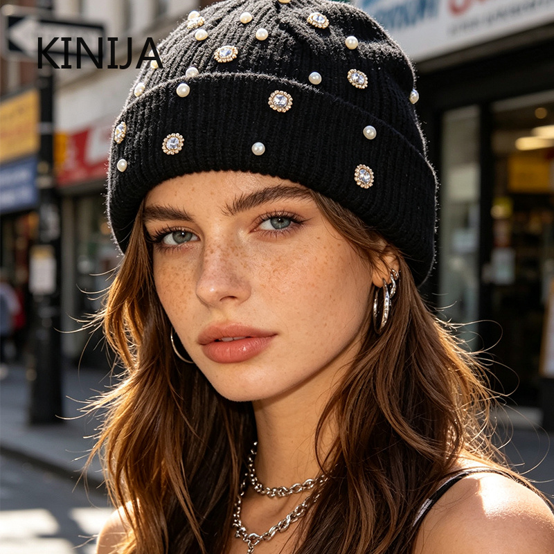 Beanie Cuffed Knit - Winter-Strickmütze mit Perlen- und Strassverzierung, Umschlagmütze,